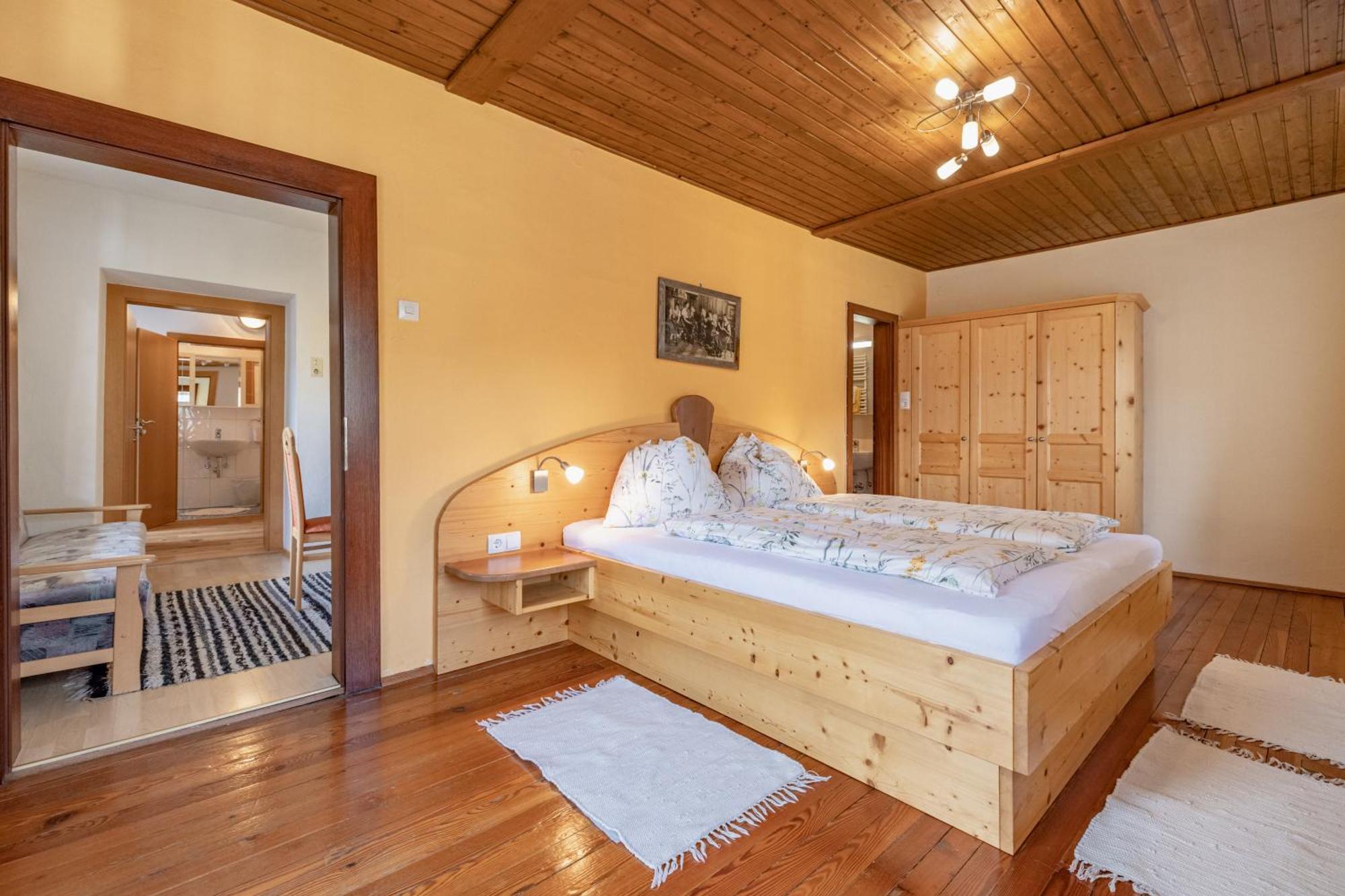 Lissis Bauernhof Appartments Gundersheim Εξωτερικό φωτογραφία
